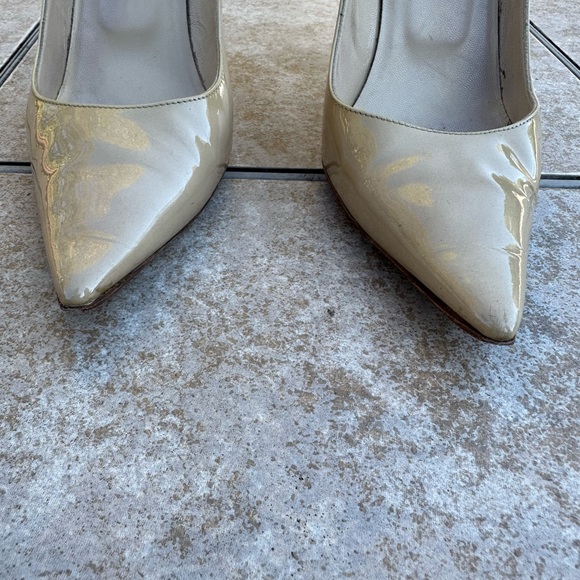 Jimmy Choo Beige Patent Leather - Picture 15 of 15